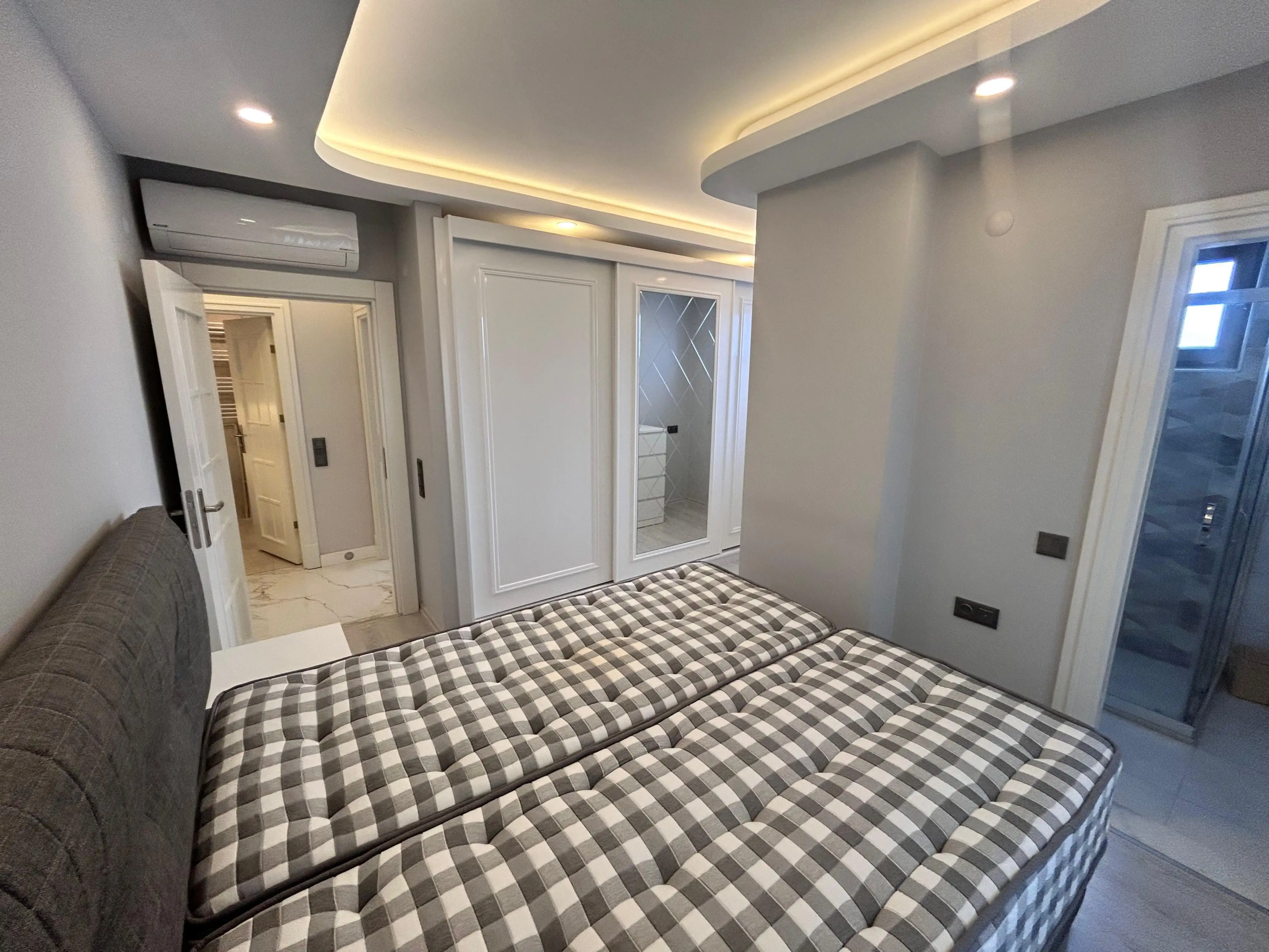 3bf9f9ee-c776-4113-b283-f30741eded5b